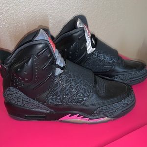 Nike Air Jordan’s 5Y sneakers